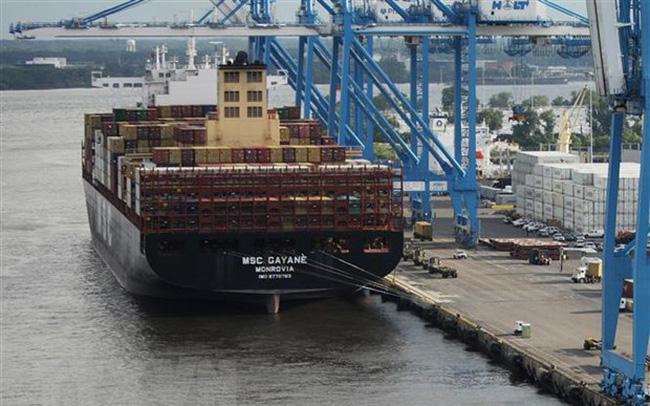 Dịch COVID-19 gây bất lợi cho vận tải biển và các cảng